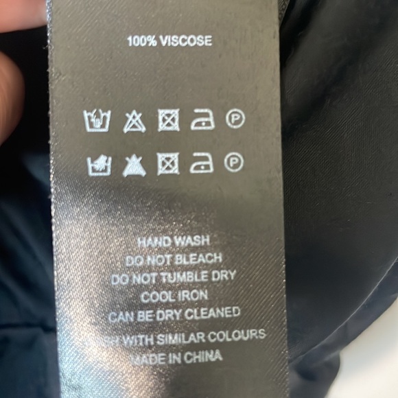 Alexachung size 2 tank midi dress with seam details to make this a perfe… - Picture 15 of 15